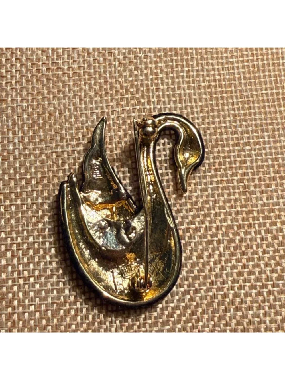 Black Swan Brooch Velvet Rhinestone Eye Old Money Style VTG Quiet Luxury Pin
